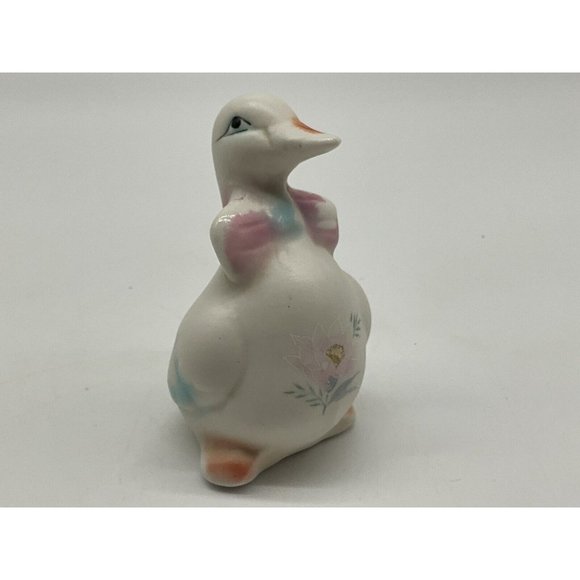 Vintage 1970s Pastel Painted Ceramic/Porcelain Baby Ducks, Set of 3 MCM Decor - Picture 16 of 16